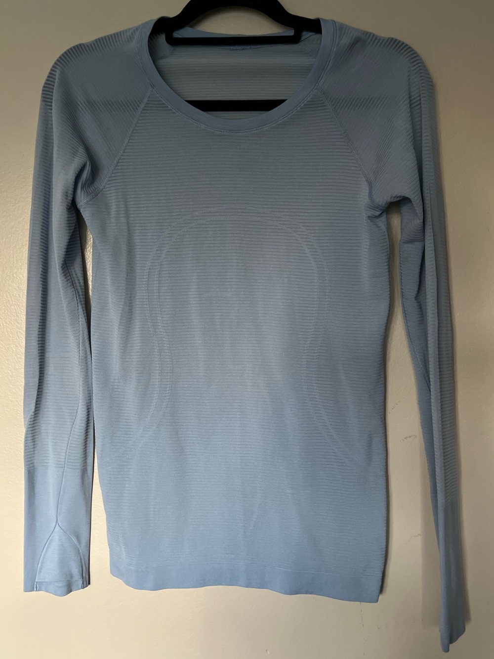 Lululemon Swiftly Tech Long-Sleeve Shirt 2.0 Light Blue